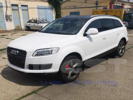 Audi Q7 autófóliázás: Avery gloss white av2100001 autó fóliával 3