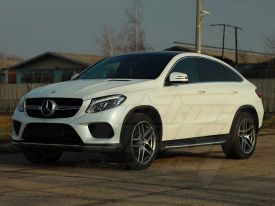 Mercedes GLE autófóliázás: Avery pearl white cb1610002 autó fóliával 3