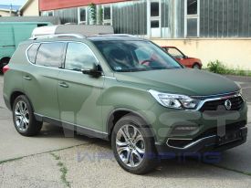 Ssangyong Rexton autófóliázás: Avery blunt military green autó fóliával 1