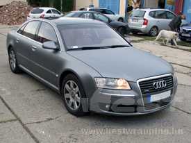 Audi A8 autófóliázás: matt grafit szürke autó fóliázás emeltfényű üveghatású tetőfóliával 01